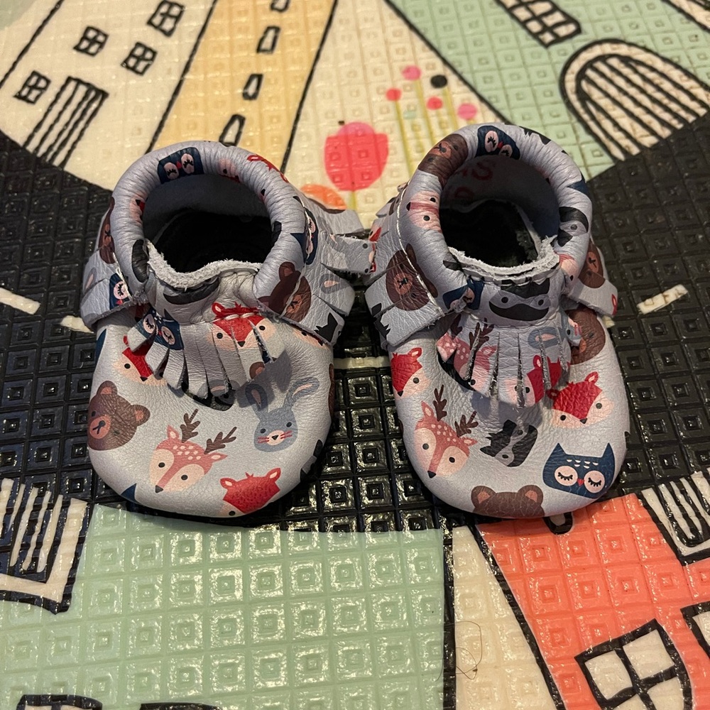 Freshly Picked animal critter moccasins size 1